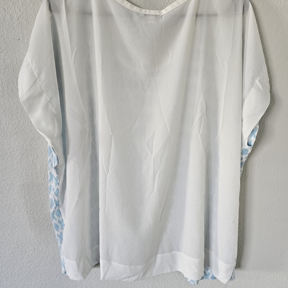 Gap blouse women large short sleeve Geometric pattern blue white flowy… - Picture 5 of 10